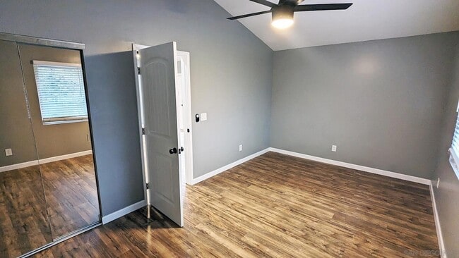 Building Photo - 530 Glover Ave