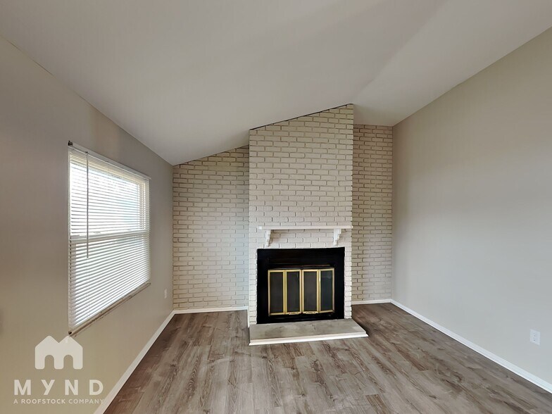 Building Photo - 2776 Halifax Ct