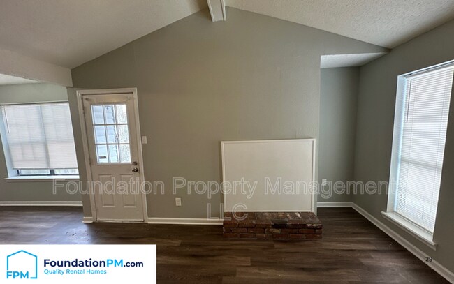 Building Photo - 30 Windsor Rd