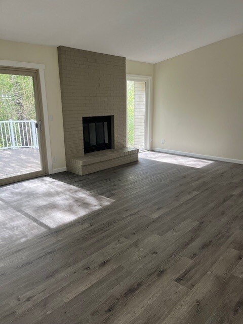 Building Photo - 3700 Westmark Cir
