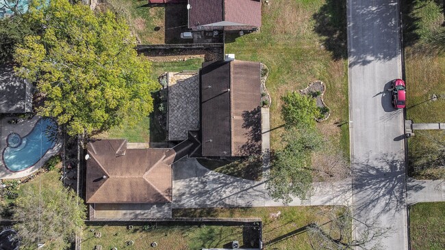 Building Photo - 115 Heather Ln