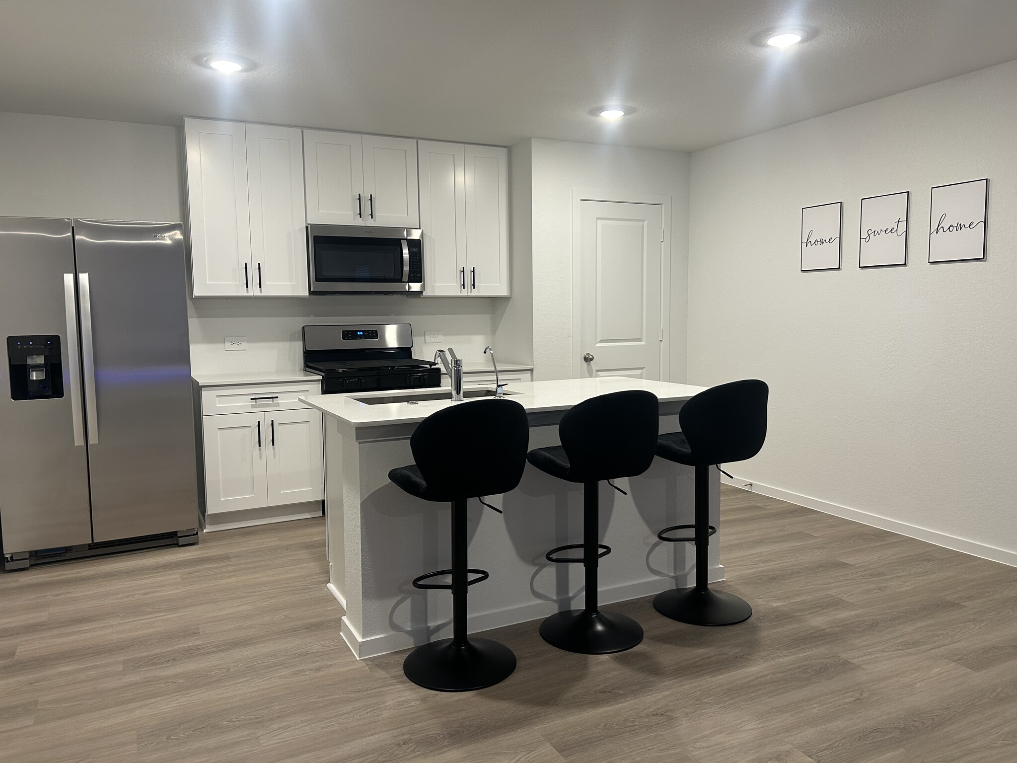 Building Photo - 3004 Fall Gold Ln