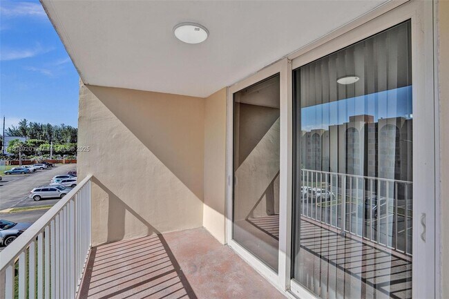Building Photo - 7000 NW 186th St