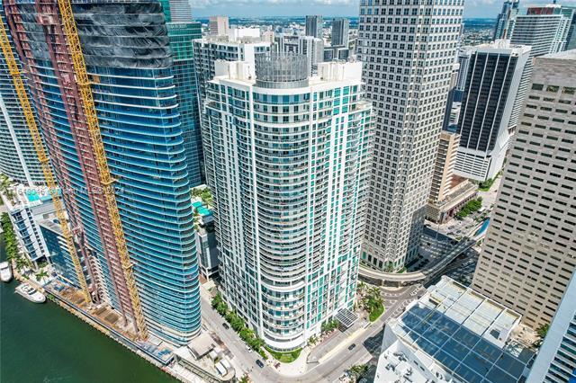 Building Photo - 300 S Biscayne Blvd