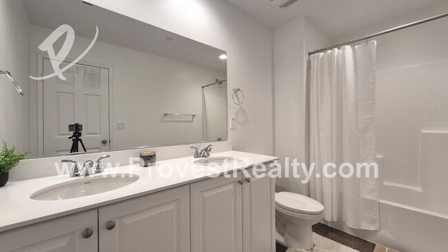 Building Photo - 12542 Ilona St