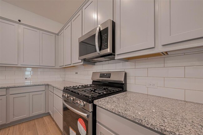 Building Photo - 16331 Verbena Glen Dr