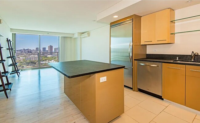 Primary Photo - Luxury 1-Bedroom Condo in Downtown – 20th ...