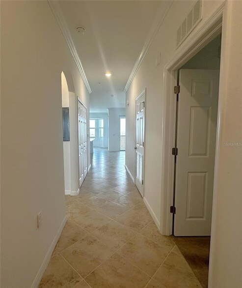 Building Photo - 14051 Heritage Landing Blvd