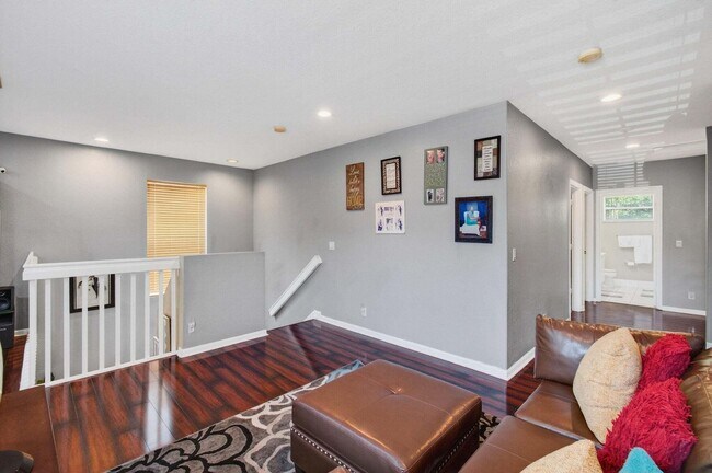 Building Photo - 5057 Sancerre Cir