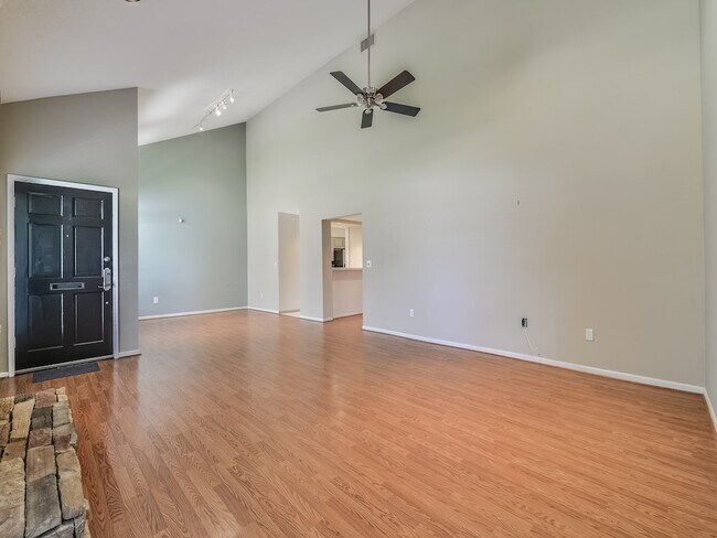 Building Photo - 9406 Bassoon Dr