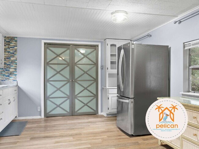 Building Photo - Cozy Studio in Pensacola