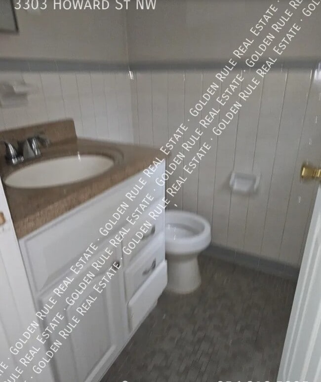 Building Photo - 3303 Howard St NW