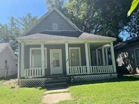 Building Photo - Nice 2 Bedroom 1 bath home