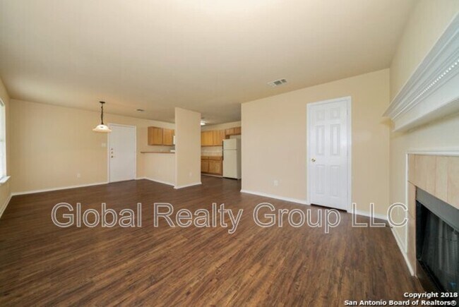 Building Photo - 1017 Schertz Pkwy