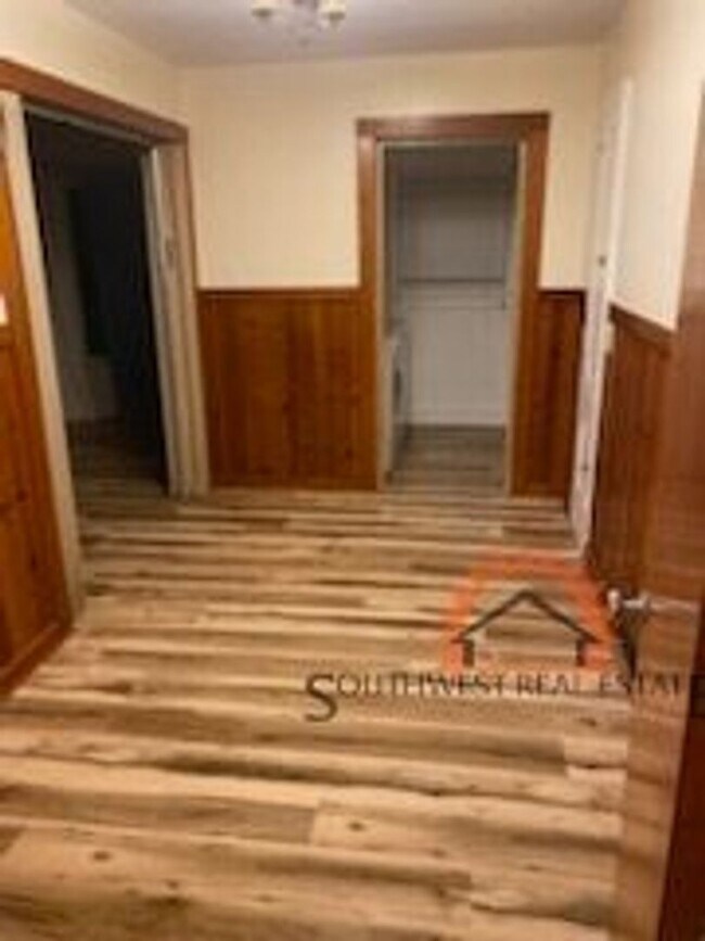 Building Photo - Charming 2 Bed 2 Bath home in Texico