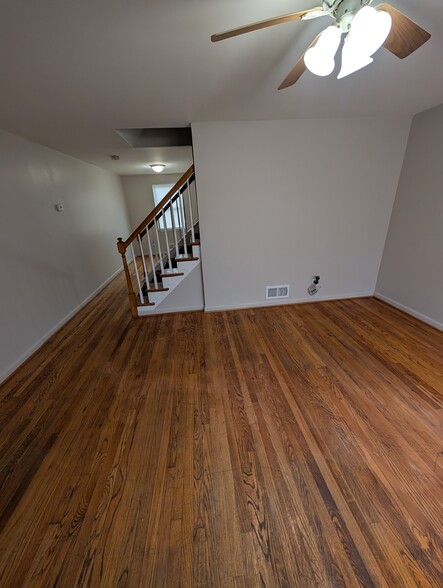 Primary Photo - 4000 Elmora Ave