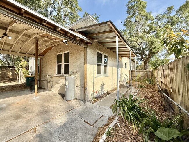 Building Photo - 641 Mehlenbacher Rd