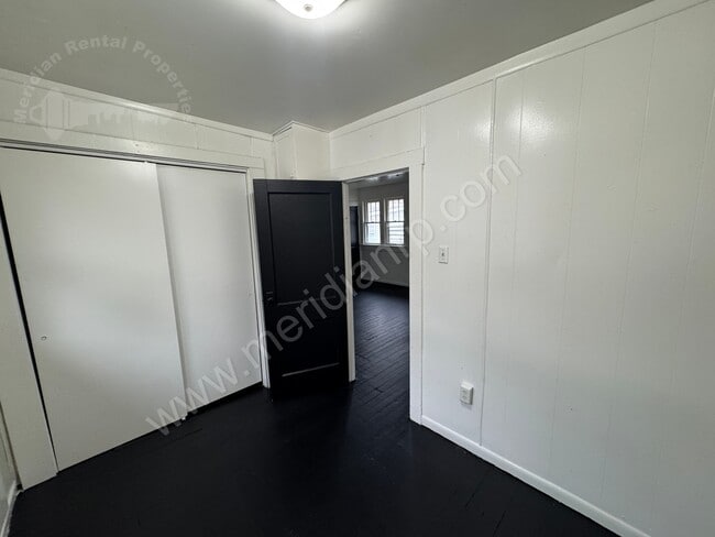 Building Photo - 1030 Franklin Ave