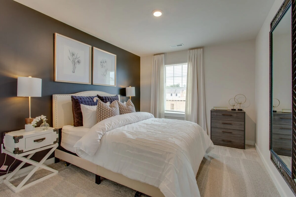 Building Photo - 2710 Fordham St