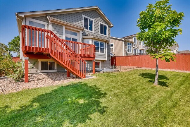 Building Photo - Beautiful 5 Bed 3.5 Bath Home In An Amazin...
