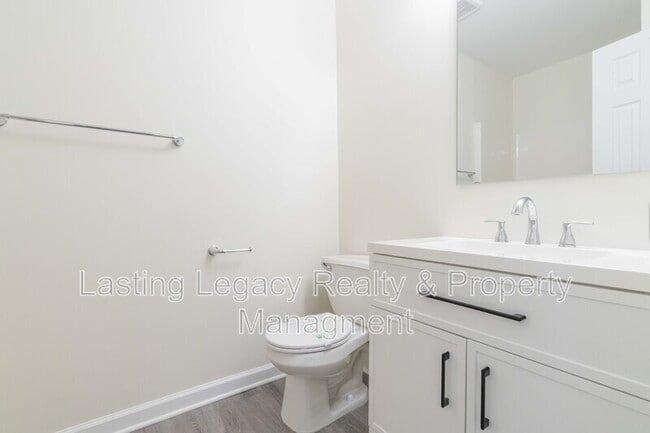 Building Photo - 1922 Salem Bluff Dr