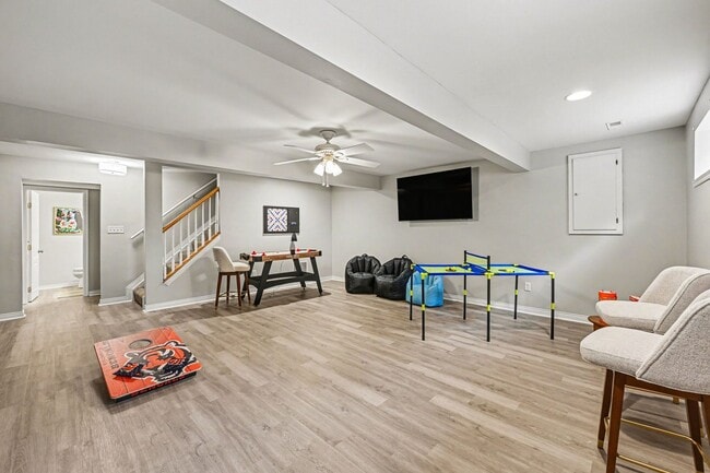 Building Photo - 2580 Hingham Ln