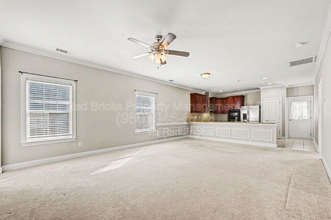 Building Photo - 4902 Tradd Cir