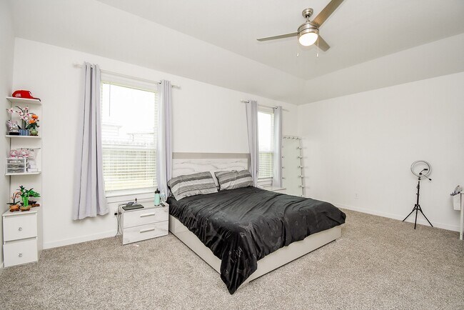 Building Photo - 4730 Torcello Fls Ln