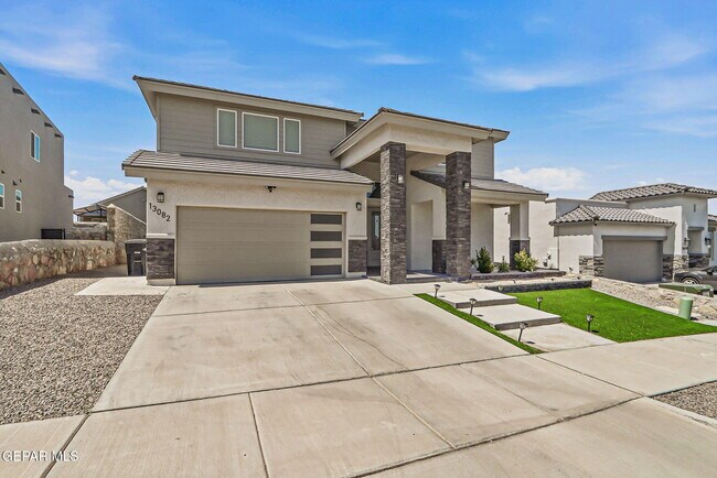 Building Photo - 13082 Oakhampton Ave