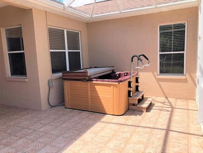 Building Photo - 4200 Tennyson Way
