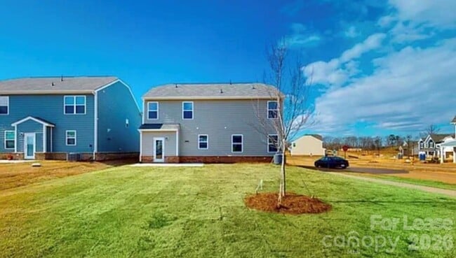 Building Photo - 2650 Trinity St