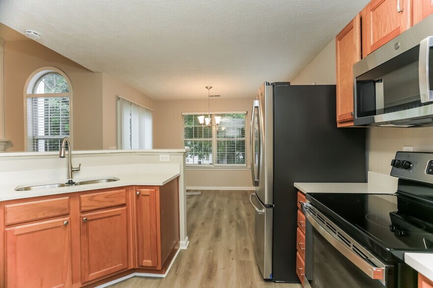 Building Photo - 6265 New Magnolia Pl