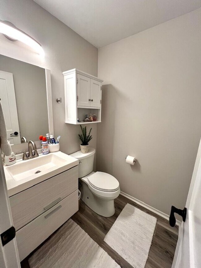 Building Photo - 3-Bed, 2-Bath Home Near Air Force Base!