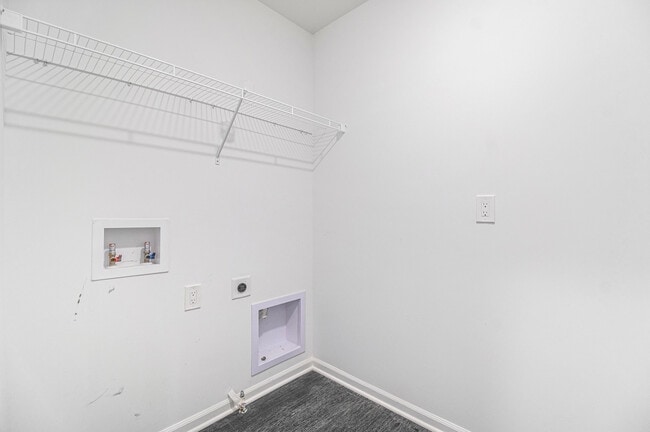Building Photo - 2675 Ironton Dr