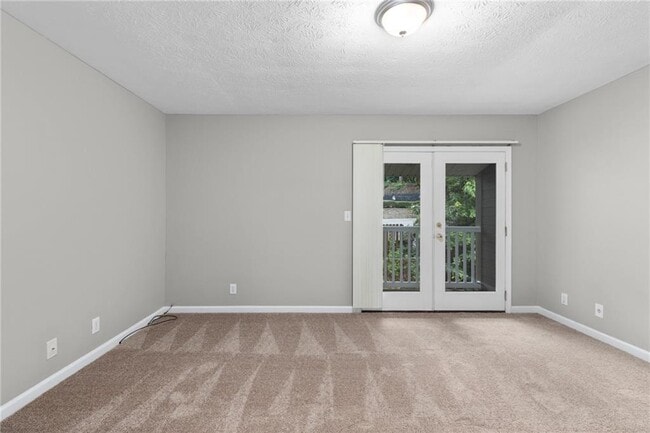Building Photo - 2875 Torreya Way SE