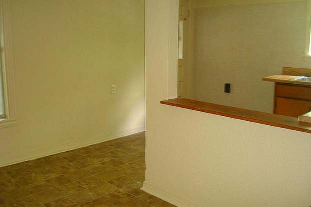 Building Photo - 3427 McKinney Rd