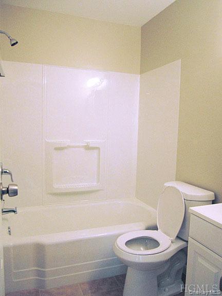 Building Photo - 495 Farmers Mills Rd