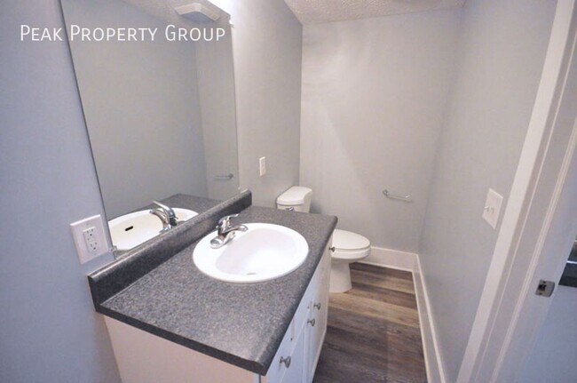 Building Photo - 51 McMillen Ave