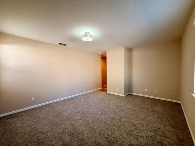 Building Photo - 10787 Grayslake Dr