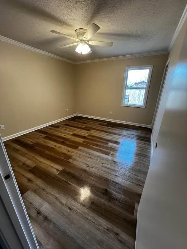 Building Photo - 6310 Green Acres Ln