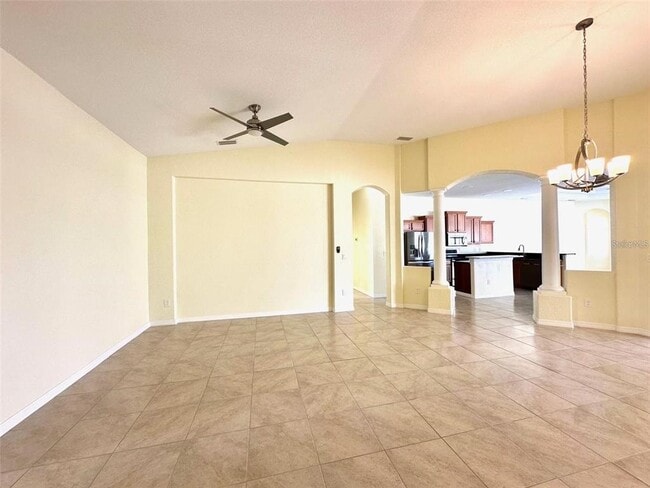 Building Photo - 9423 Rosebud Cir