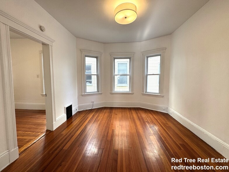 Building Photo - 67 Washburn Ave