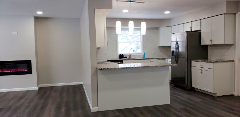 Building Photo - 351 W Center St