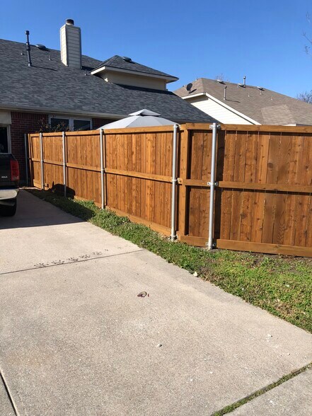 New fence 2025 - 2852 Clear Creek Dr