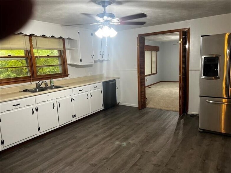 Building Photo - 3743 Jiles Rd