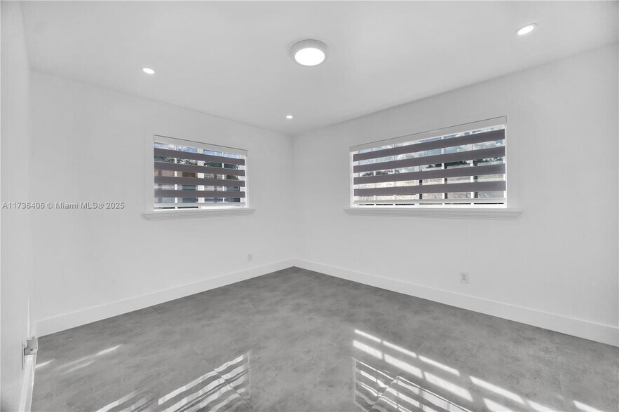 Building Photo - 8101 SW 14th Ter