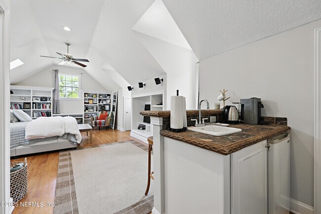Building Photo - 24601 Deer Trace Dr