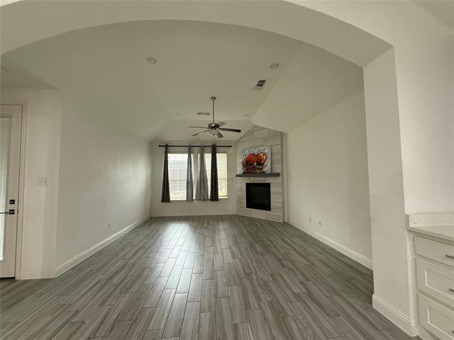 Building Photo - 2104 Hubbard Park Ln