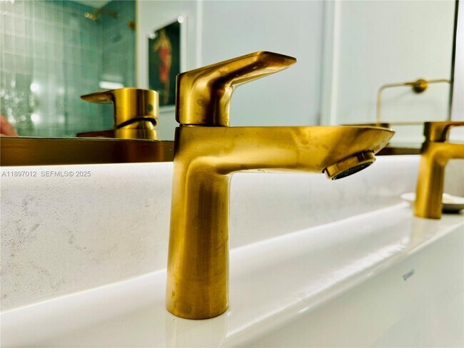 Building Photo - 159 NE 6th St