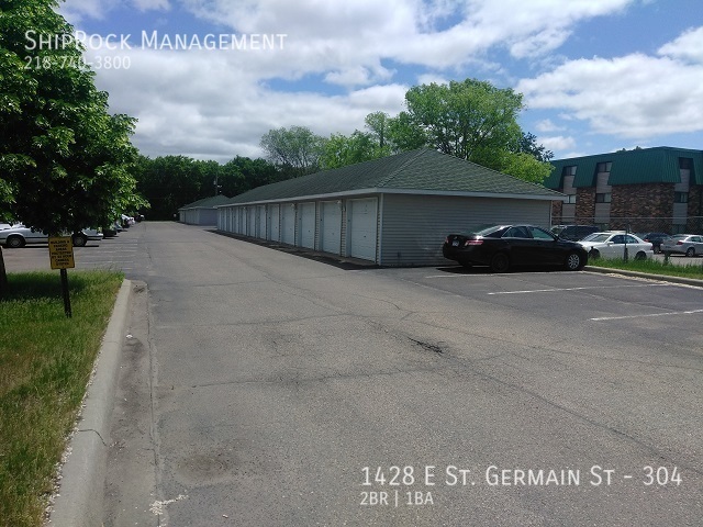 Building Photo - 1428 E St Germain St